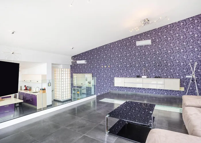 Dom wakacyjny Olbia Charming Dreamview With Jacuzzi